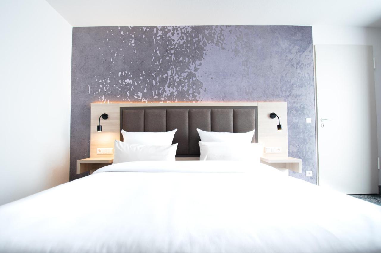 Taste Hotel Heidenheim Bagian luar foto