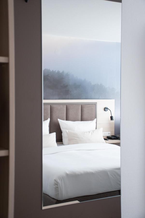 Taste Hotel Heidenheim Bagian luar foto