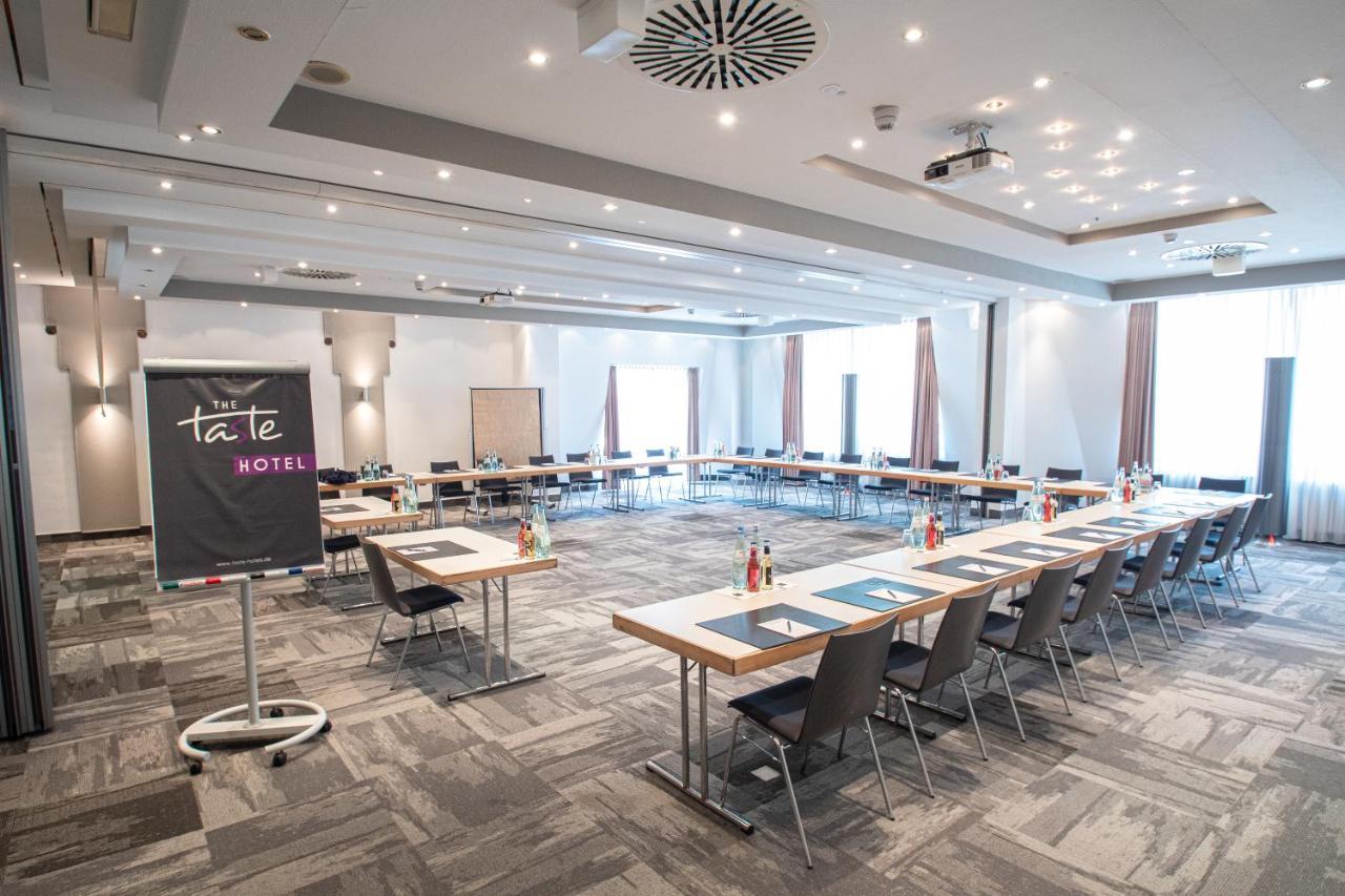 Taste Hotel Heidenheim Bagian luar foto