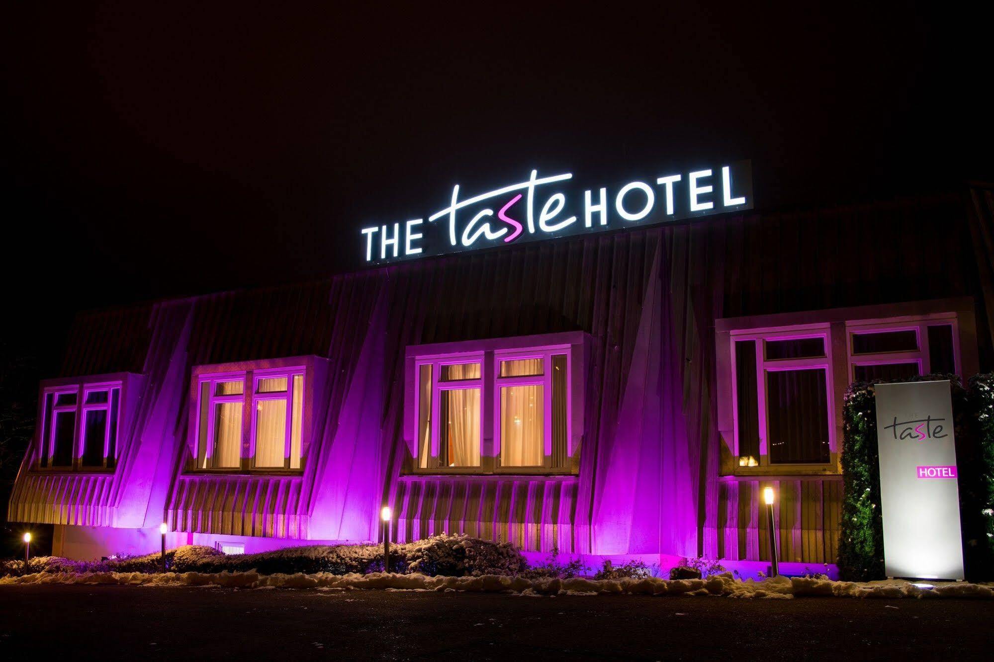 Taste Hotel Heidenheim Bagian luar foto